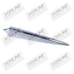 Bonnet Arrow - L216300 suitable for John Deere tractor